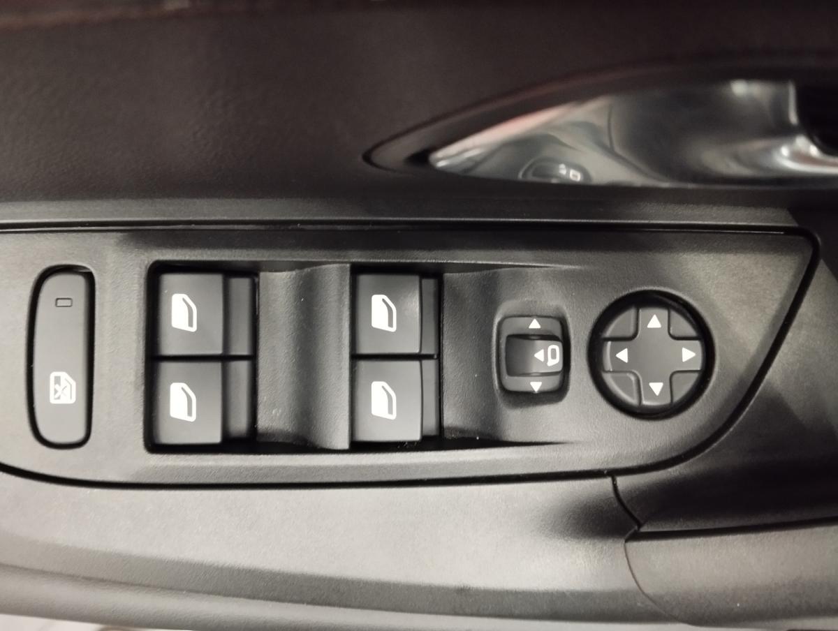 peugeot-2008-2025-gasolina-1199cc