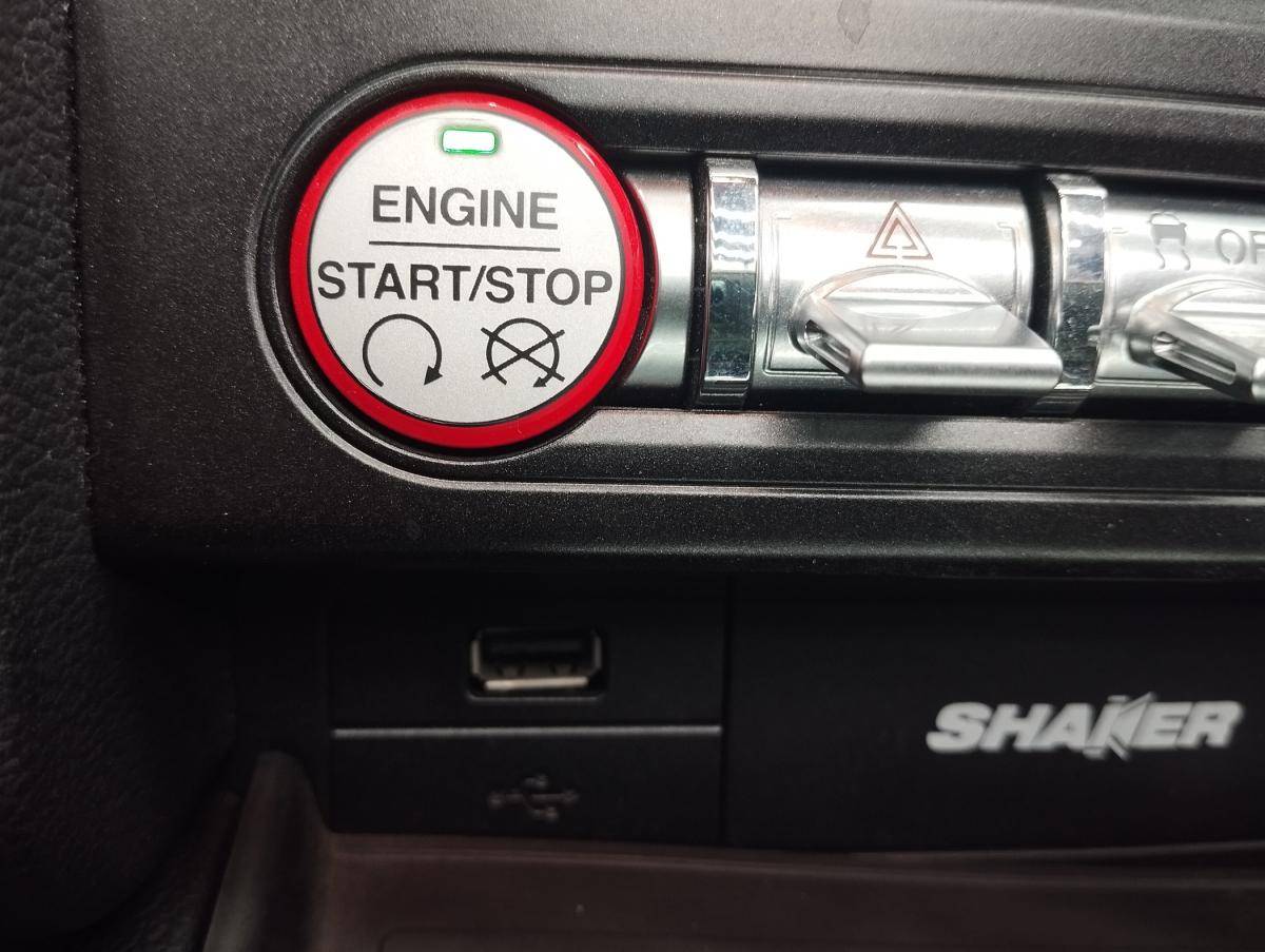 ford-mustang-2016-gasolina-2261cc