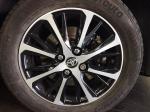 toyota-yaris-2020-hibrido-a-gasolina-1490cc