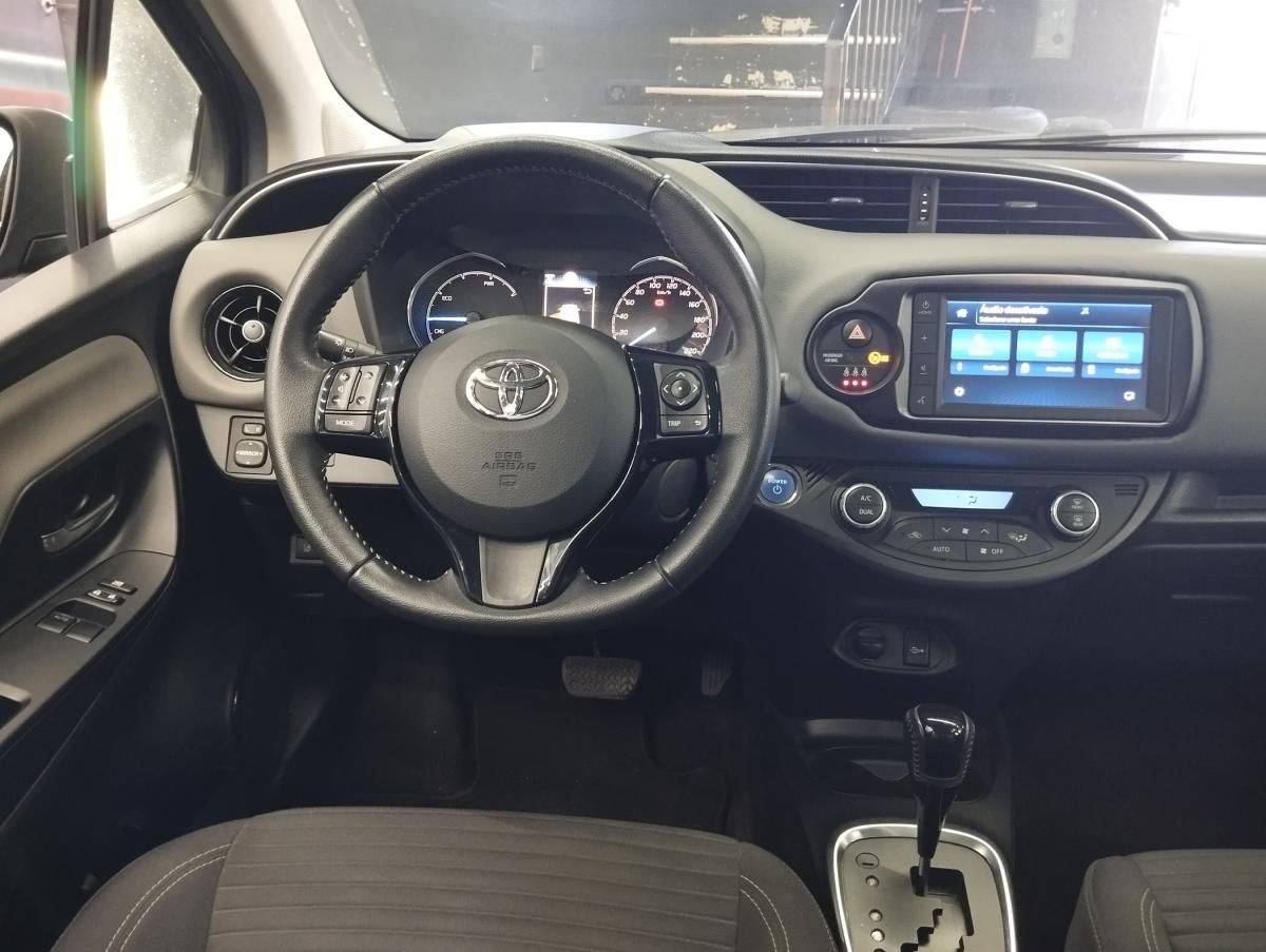 toyota-yaris-2020-hibrido-a-gasolina-1490cc