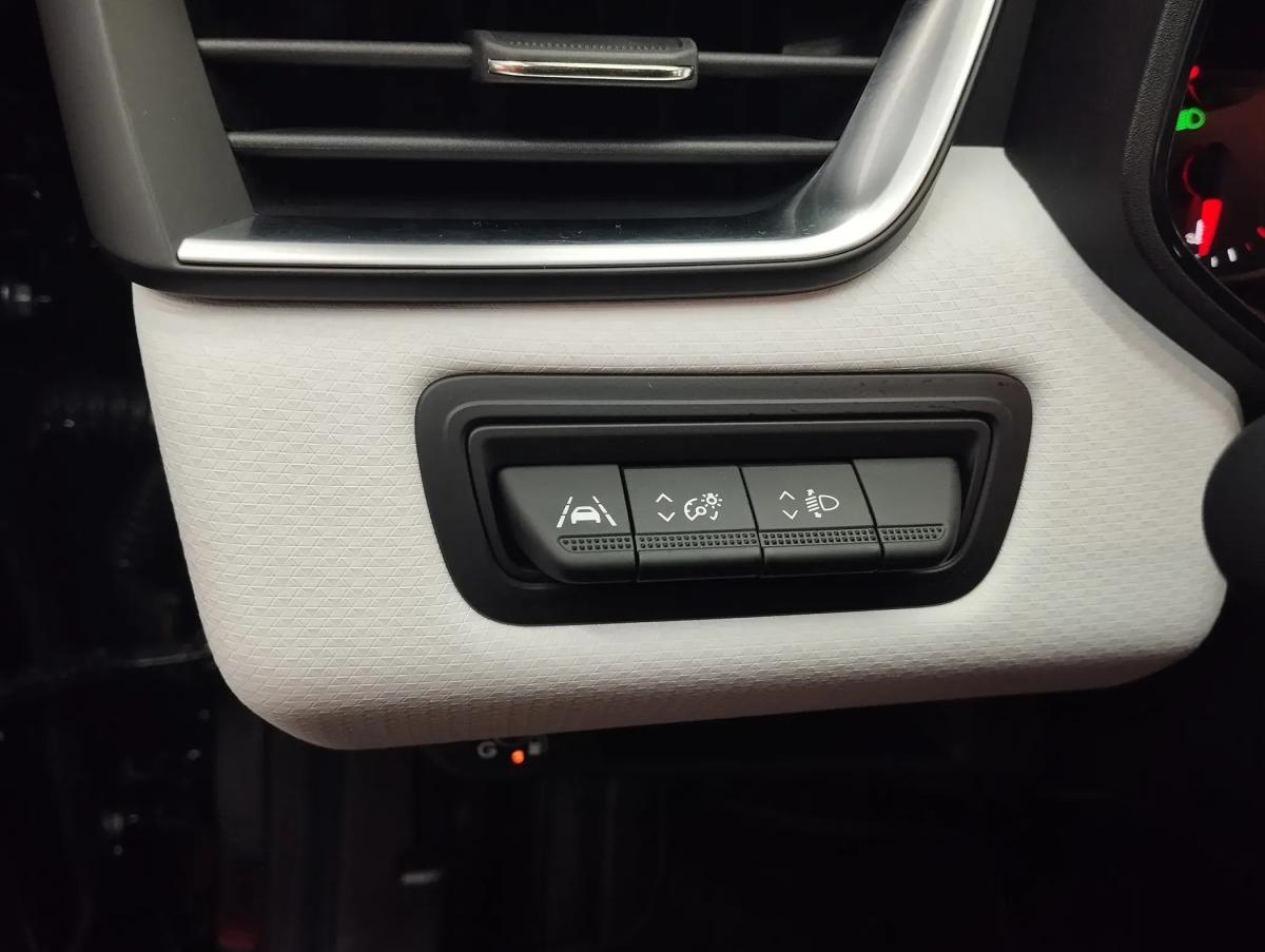 renault-clio-2023-gpl-999cc