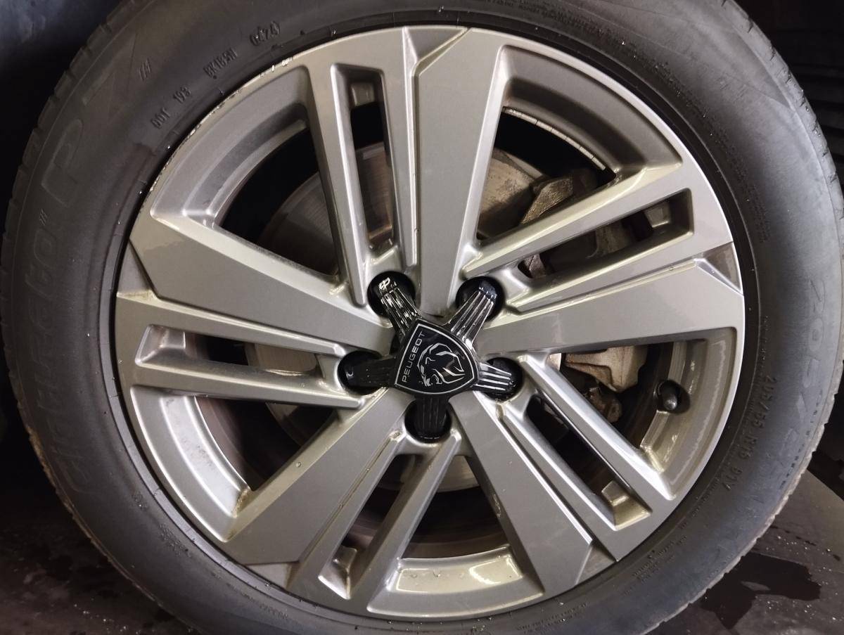 peugeot-308-sw-2023-diesel-1499cc