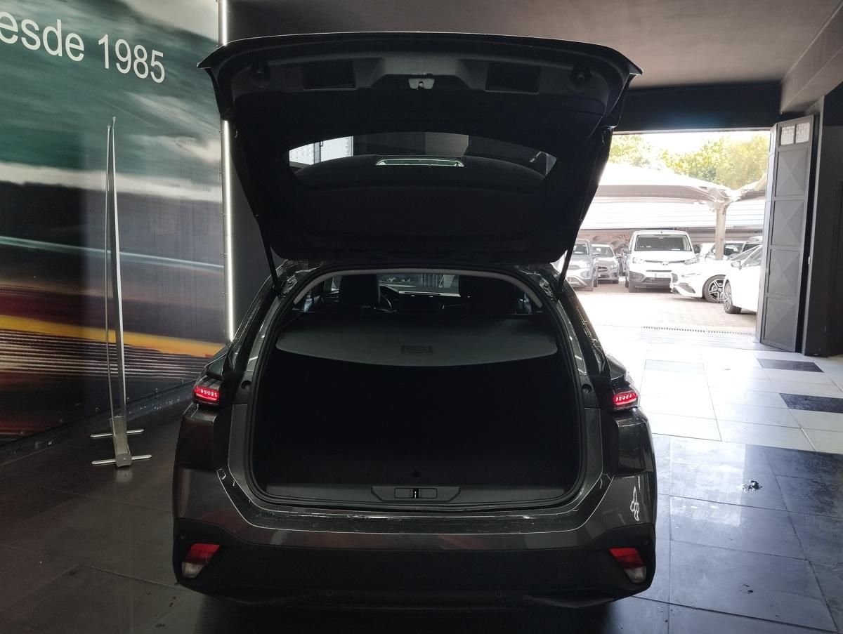peugeot-308-sw-2023-diesel-1499cc