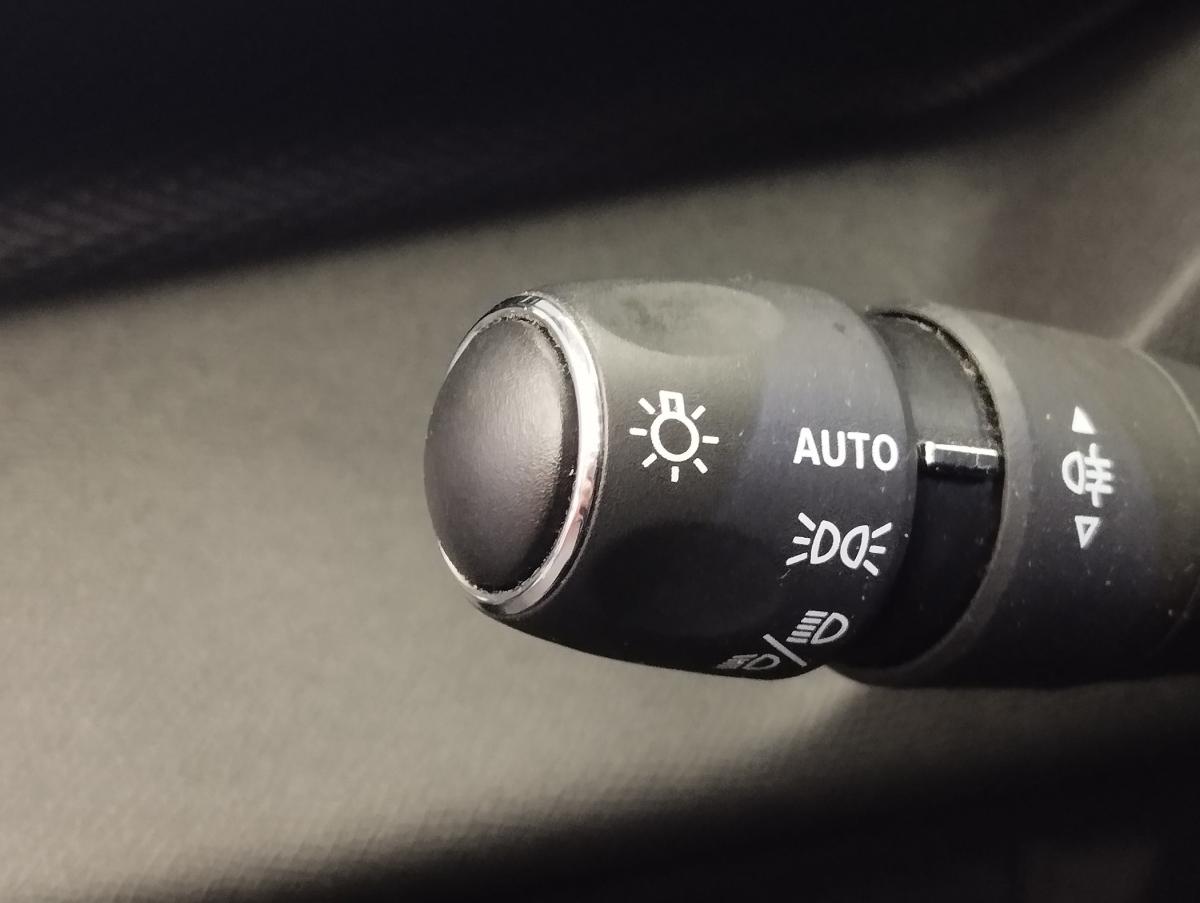 peugeot-308-sw-2023-diesel-1499cc