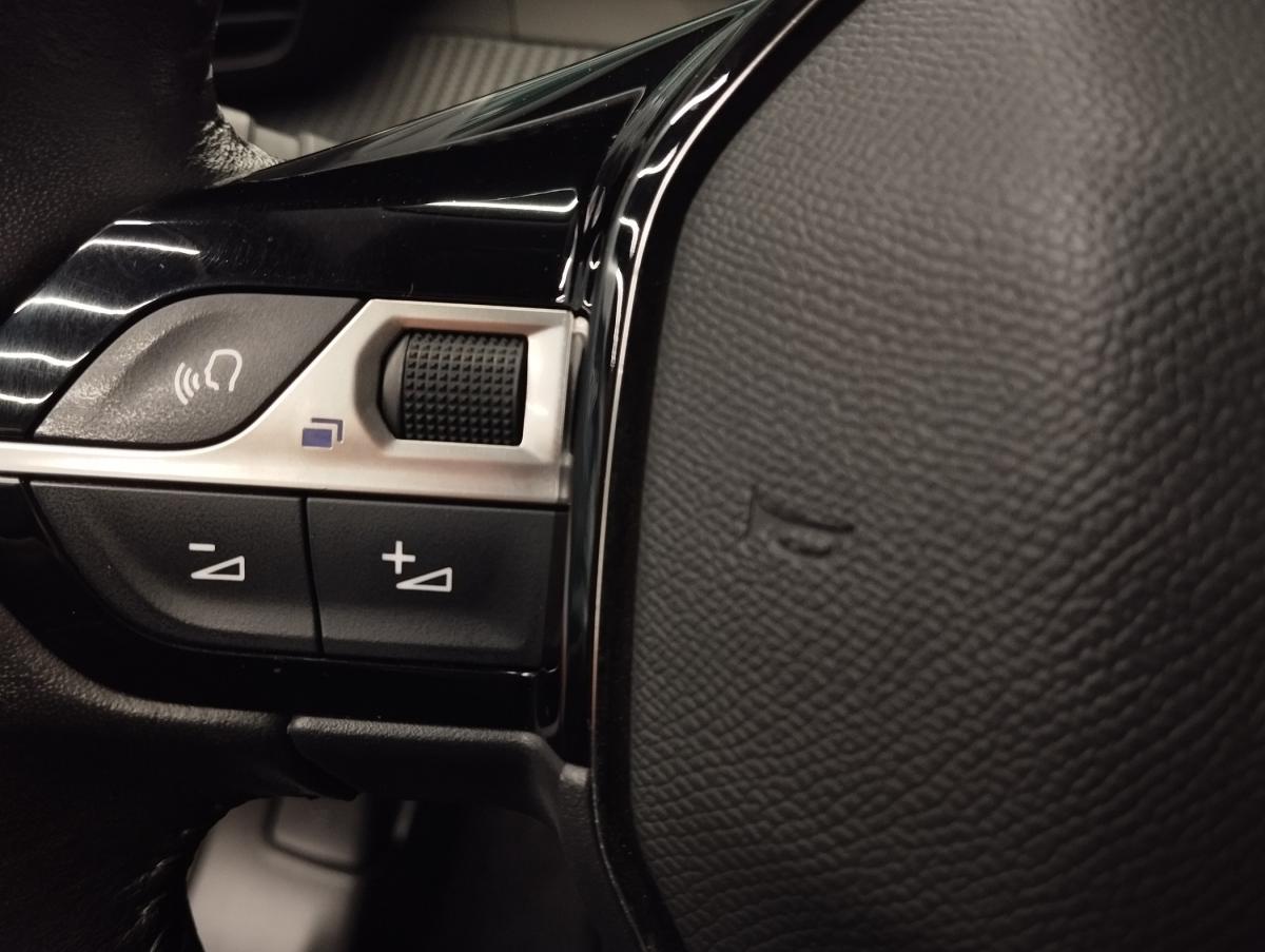 peugeot-2008-2021-gasolina-1199cc