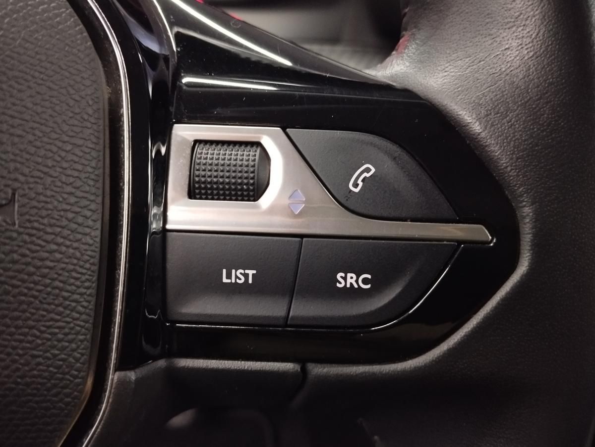 peugeot-2008-2021-gasolina-1199cc