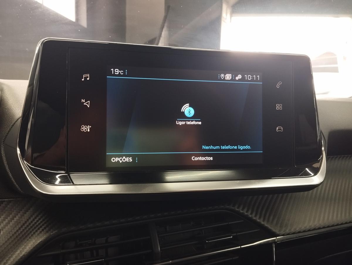 peugeot-2008-2021-gasolina-1199cc
