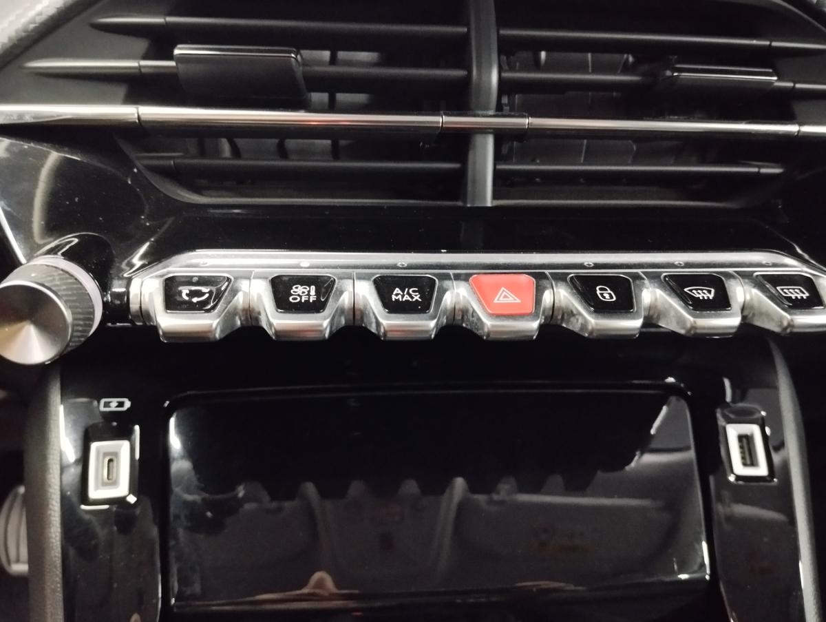 peugeot-2008-2021-gasolina-1199cc