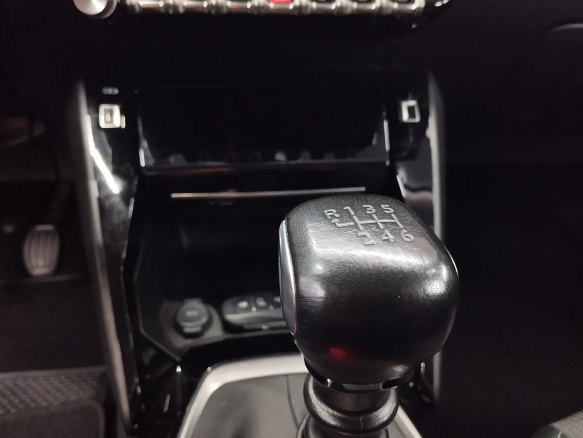 peugeot-2008-2021-gasolina-1199cc