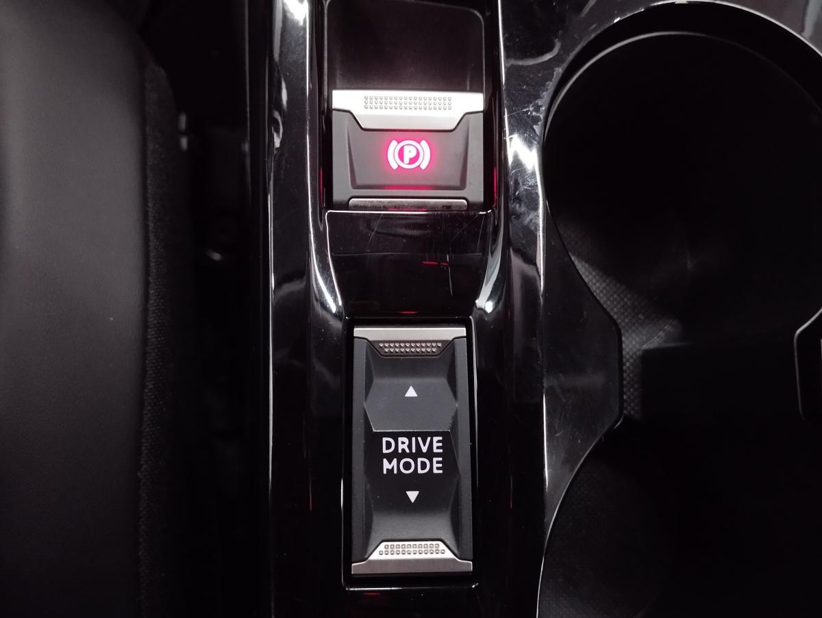peugeot-2008-2021-gasolina-1199cc