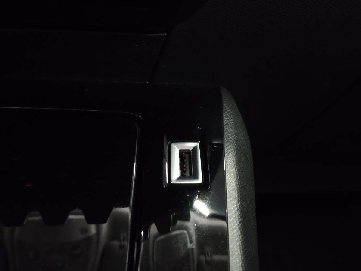 peugeot-2008-2021-gasolina-1199cc