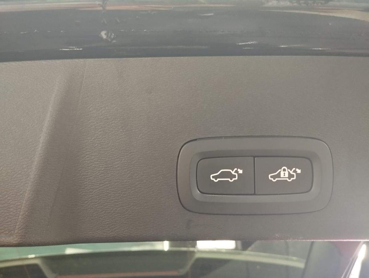 volvo-xc40-2021-hibrido-a-gasolina-1477cc