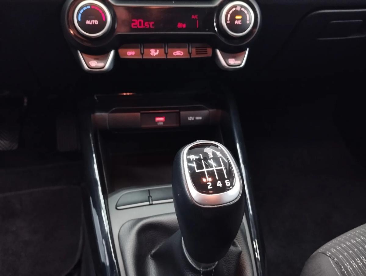 kia-stonic-2025-gasolina-998cc