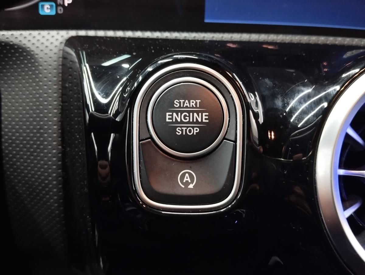 mercedes-benz-classe-a-2023-gasolina-1332cc