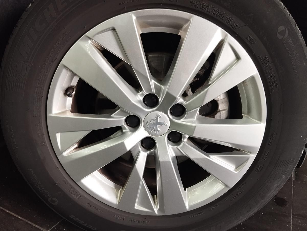 peugeot-5008-2023-diesel-1499cc