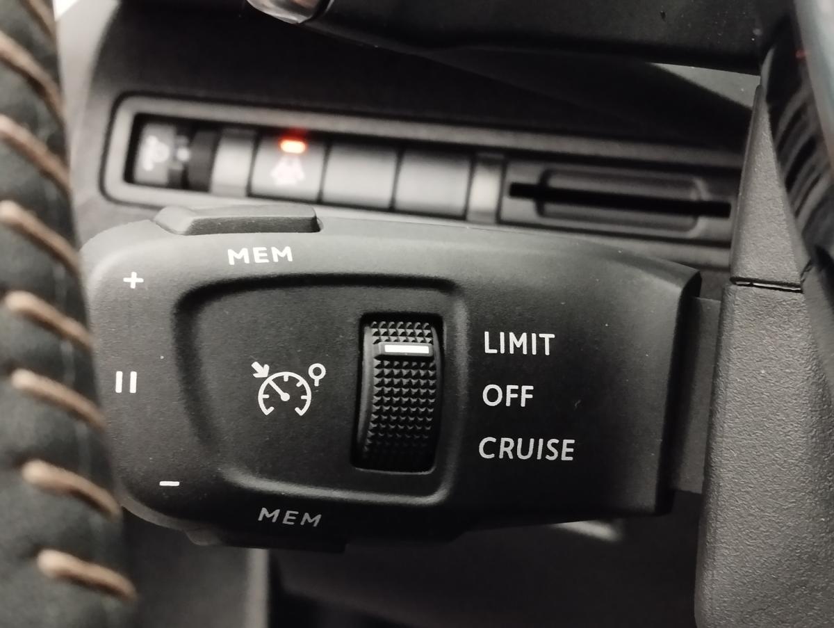 peugeot-5008-2023-diesel-1499cc