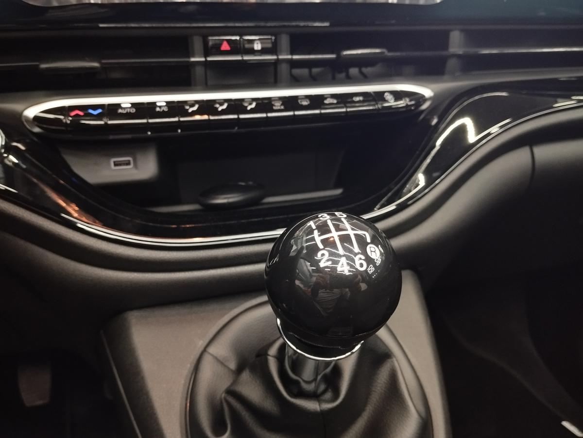 fiat-500c-2025-hibrido-a-gasolina-999cc