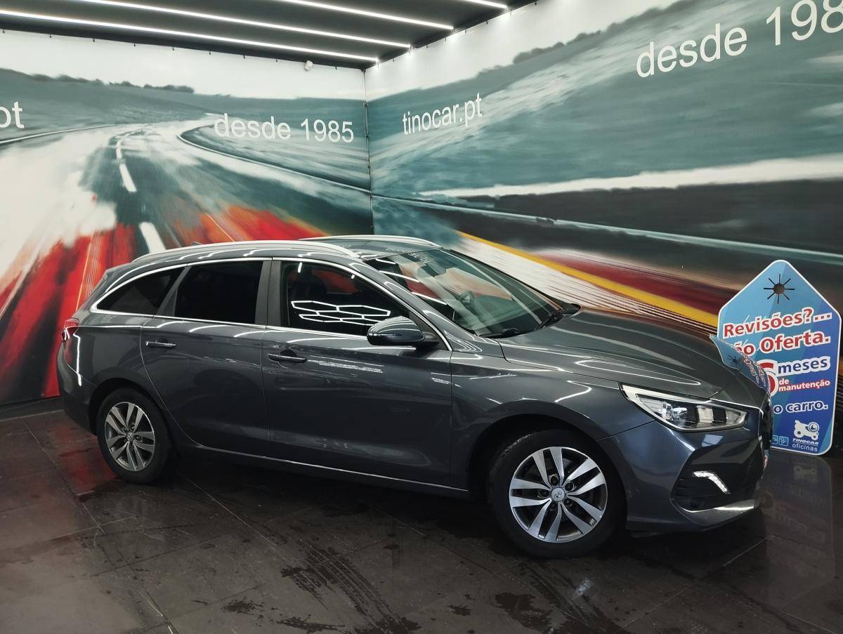 hyundai-i30-sw-2019-diesel-1598cc