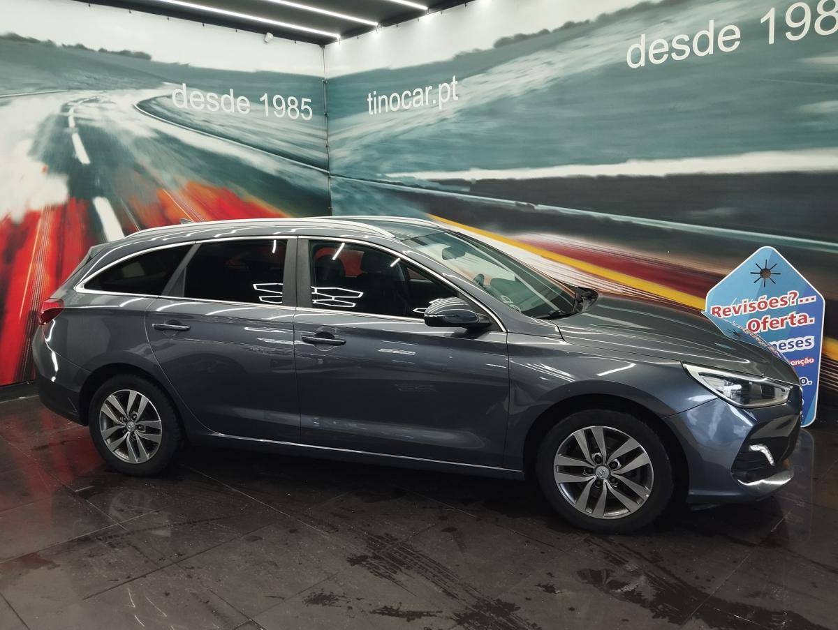 hyundai-i30-sw-2019-diesel-1598cc