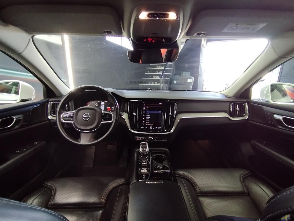 volvo-v60-2020-hibrido-a-gasolina-1969cc