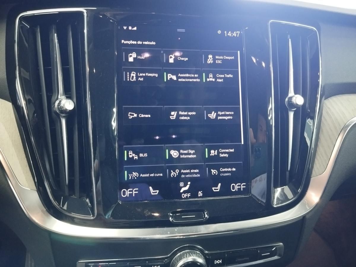 volvo-v60-2020-hibrido-a-gasolina-1969cc