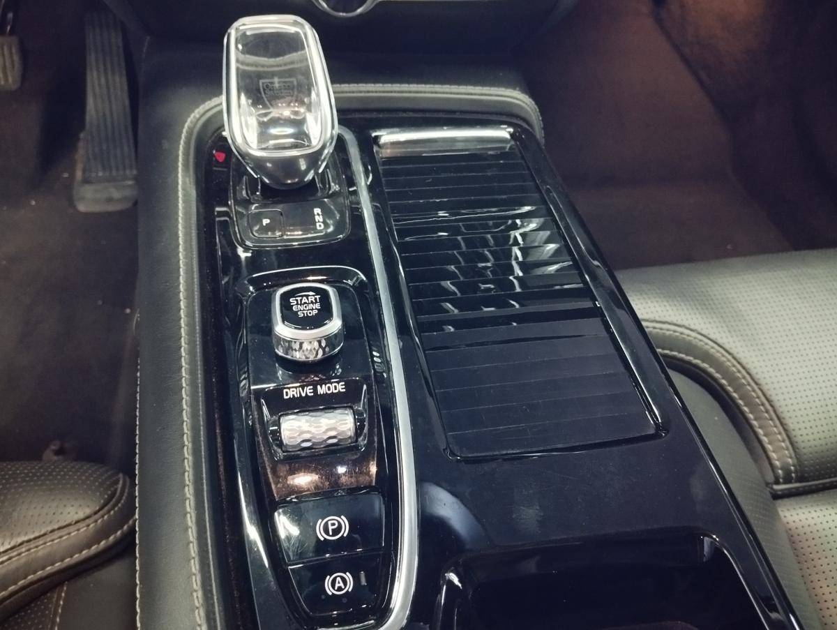 volvo-v60-2020-hibrido-a-gasolina-1969cc