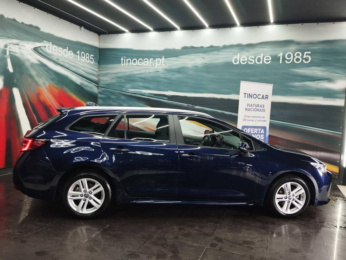 toyota-corolla-2022-hibrido-a-gasolina-1798cc
