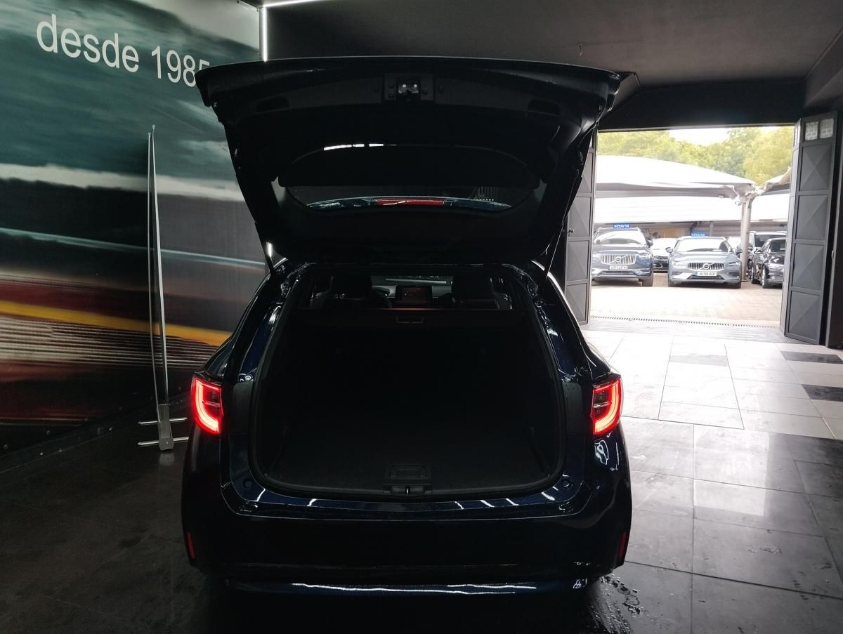 toyota-corolla-2022-hibrido-a-gasolina-1798cc