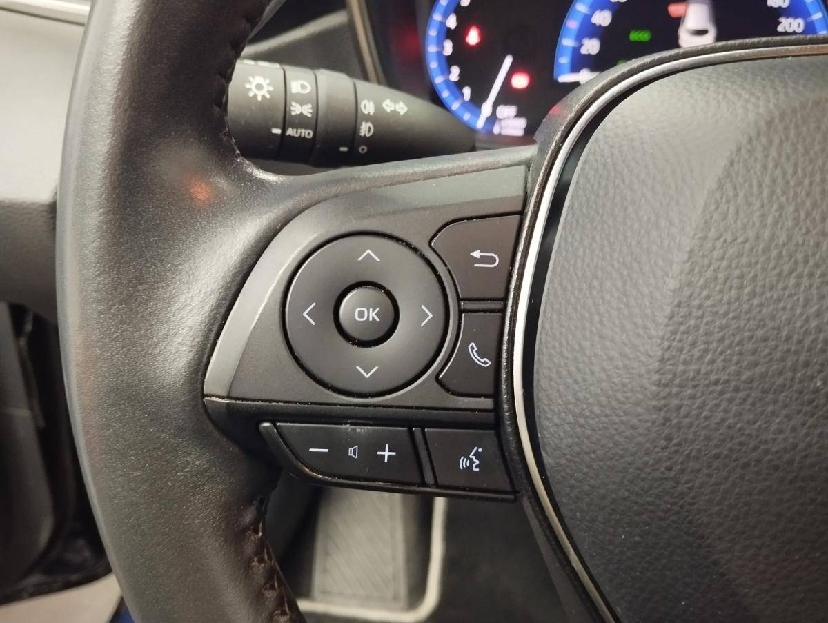 toyota-corolla-2022-hibrido-a-gasolina-1798cc