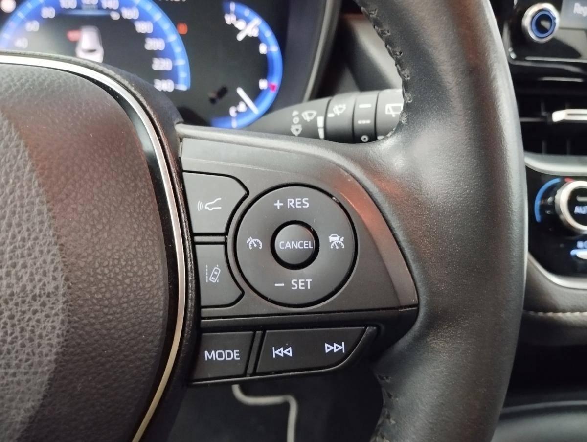 toyota-corolla-2022-hibrido-a-gasolina-1798cc