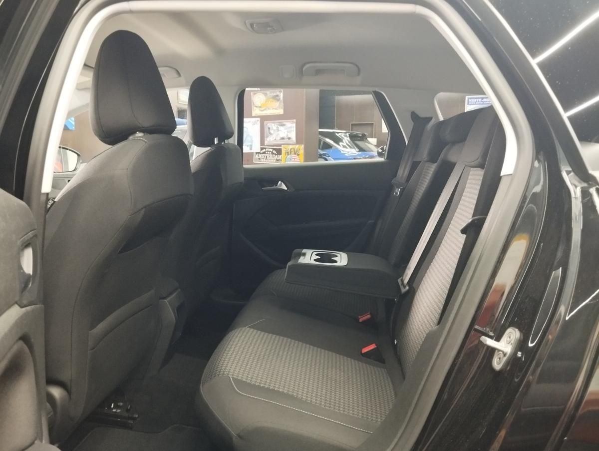 peugeot-308-sw-2017-diesel-1560cc