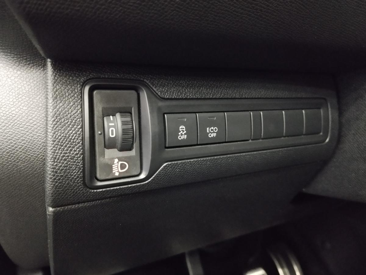 peugeot-308-sw-2017-diesel-1560cc