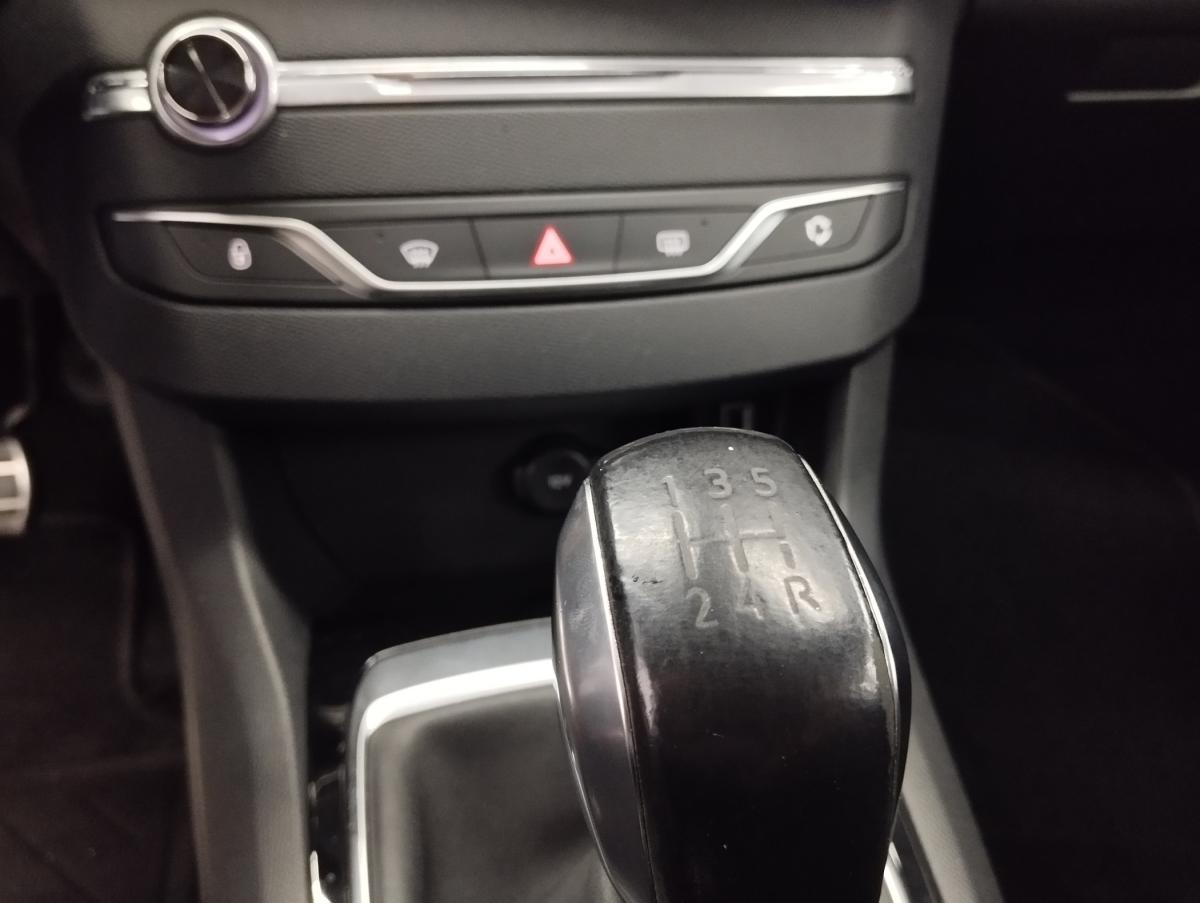 peugeot-308-sw-2017-diesel-1560cc