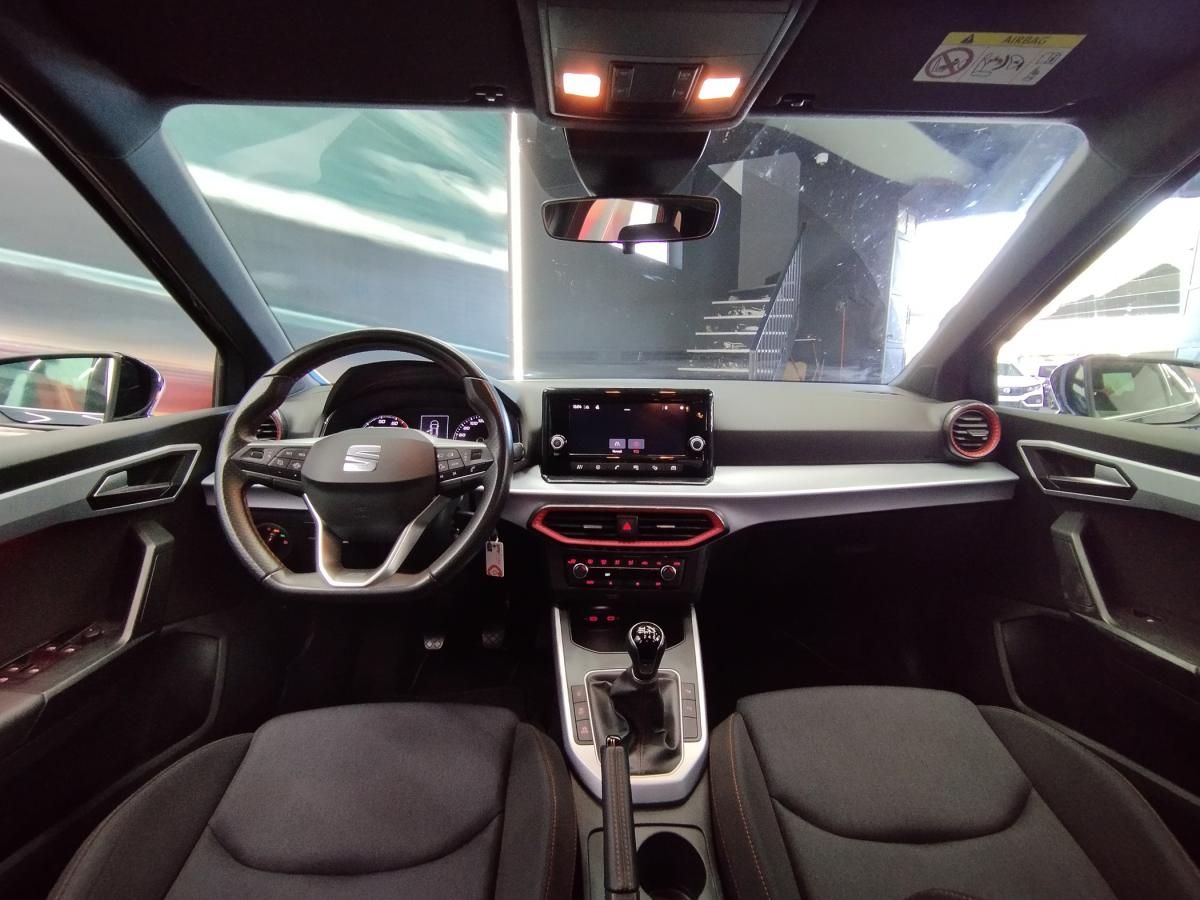 seat-arona-2023-gasolina-999cc