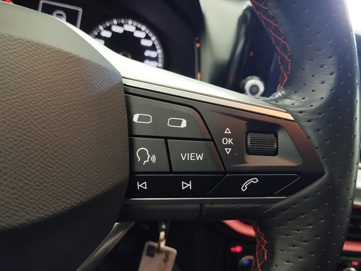 seat-arona-2023-gasolina-999cc