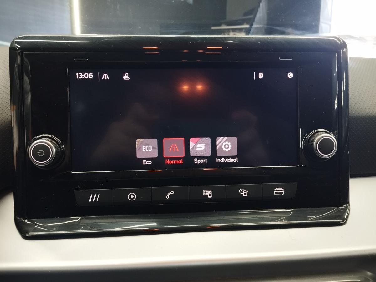 seat-arona-2023-gasolina-999cc