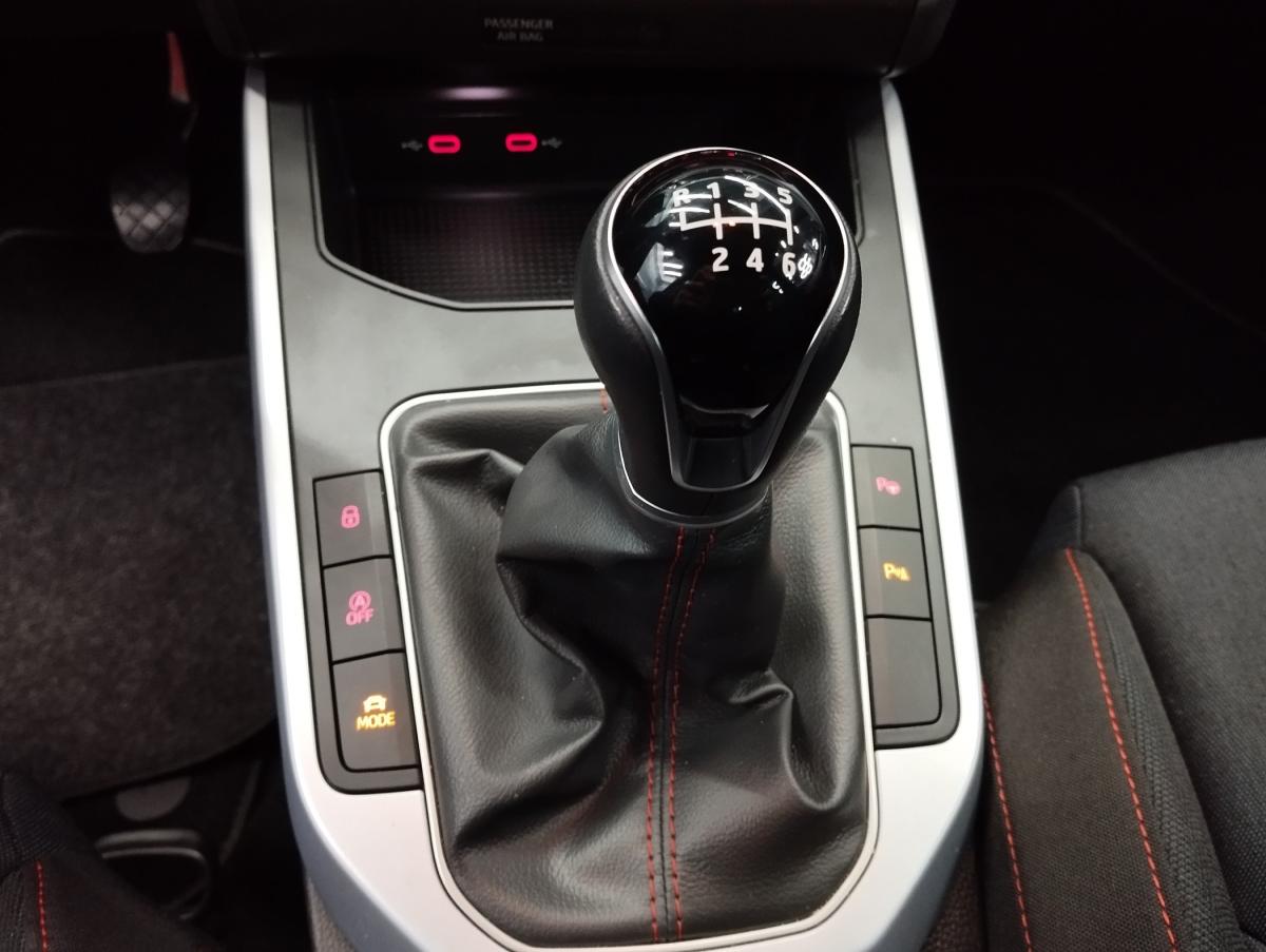 seat-arona-2023-gasolina-999cc