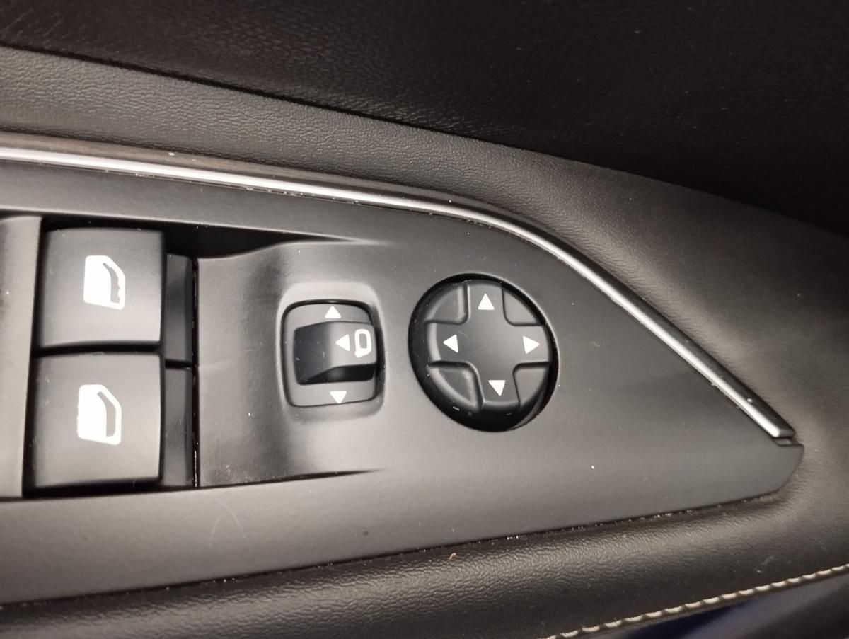peugeot-3008-2020-diesel-1499cc