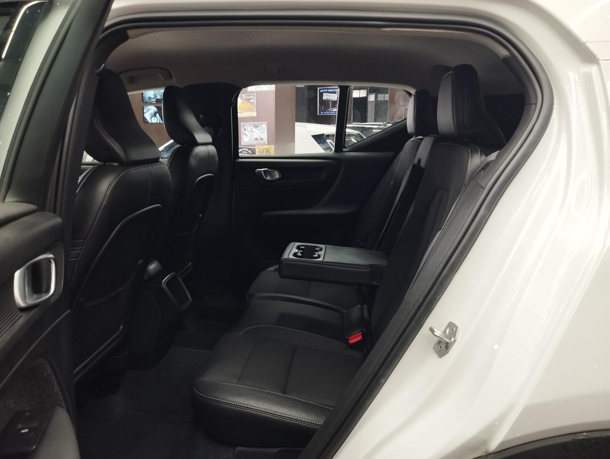 volvo-xc40-2019-diesel-1969cc