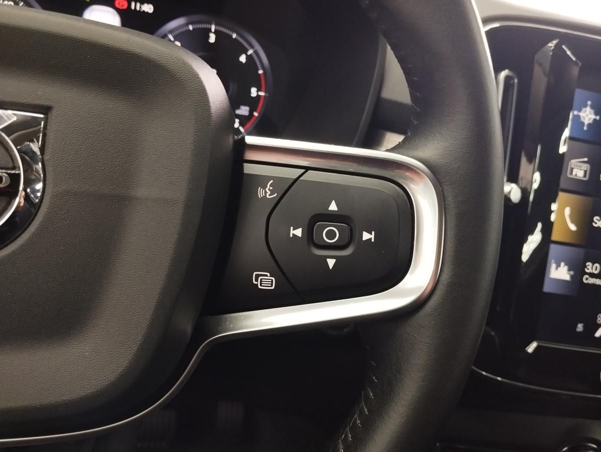 volvo-xc40-2019-diesel-1969cc