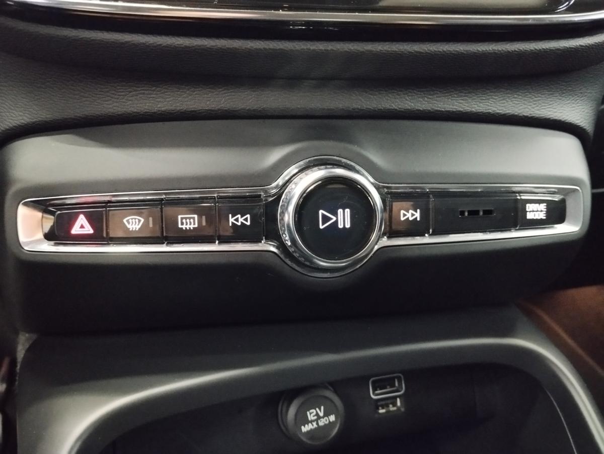 volvo-xc40-2019-diesel-1969cc