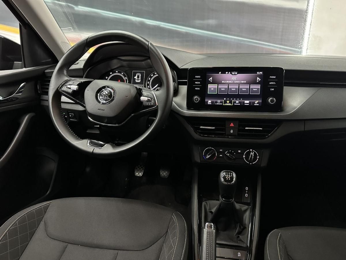 skoda-kamiq-2023-gasolina-999cc
