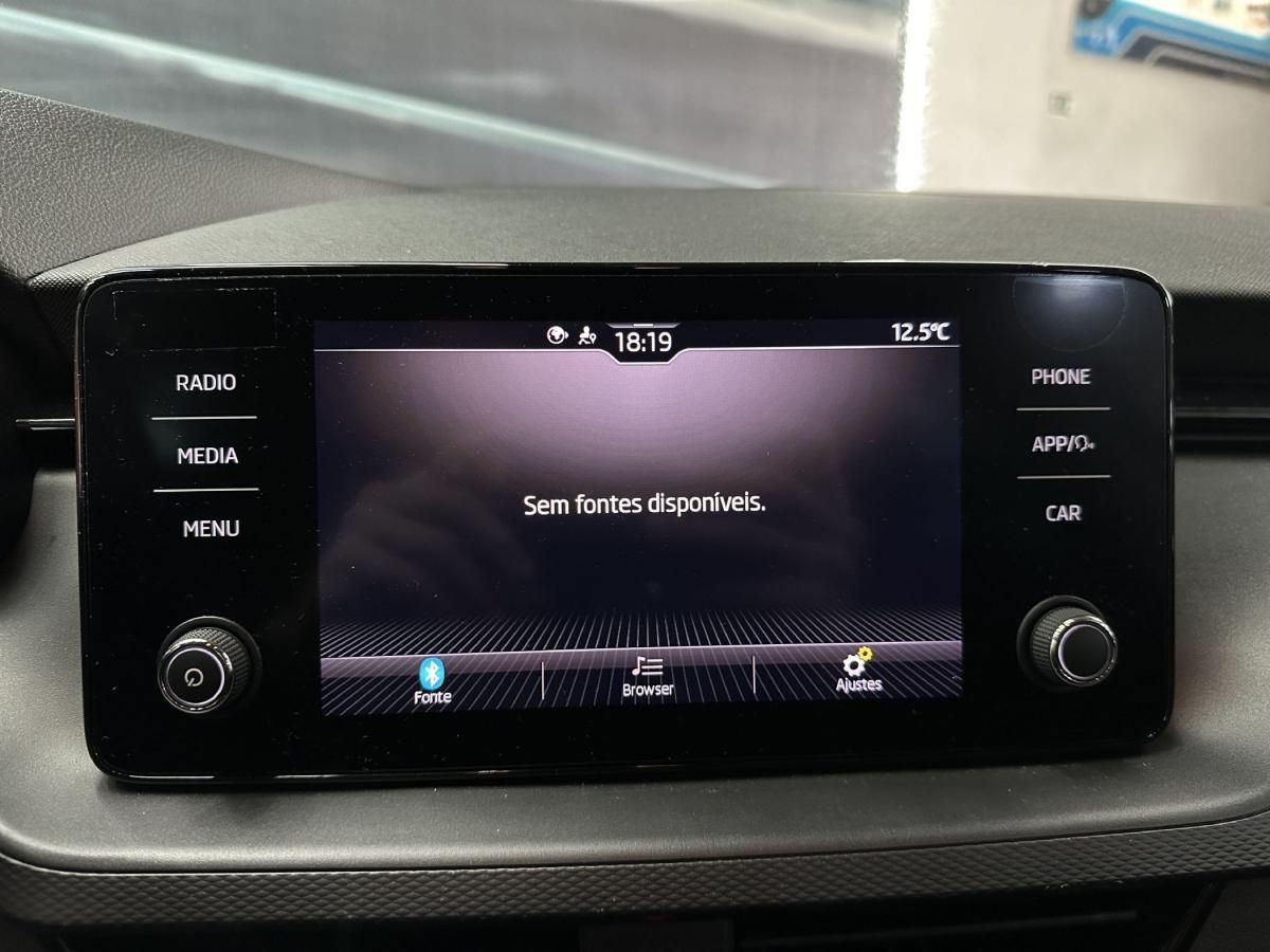 skoda-kamiq-2023-gasolina-999cc