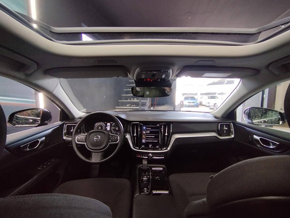 volvo-v60-2022-hibrido-a-gasolina-1969cc