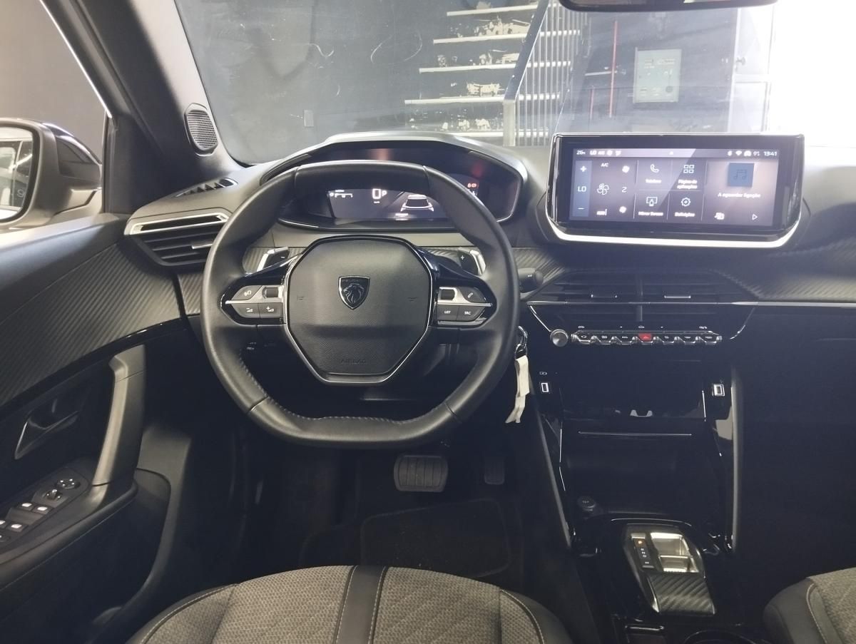peugeot-2008-2024-gasolina-1199cc