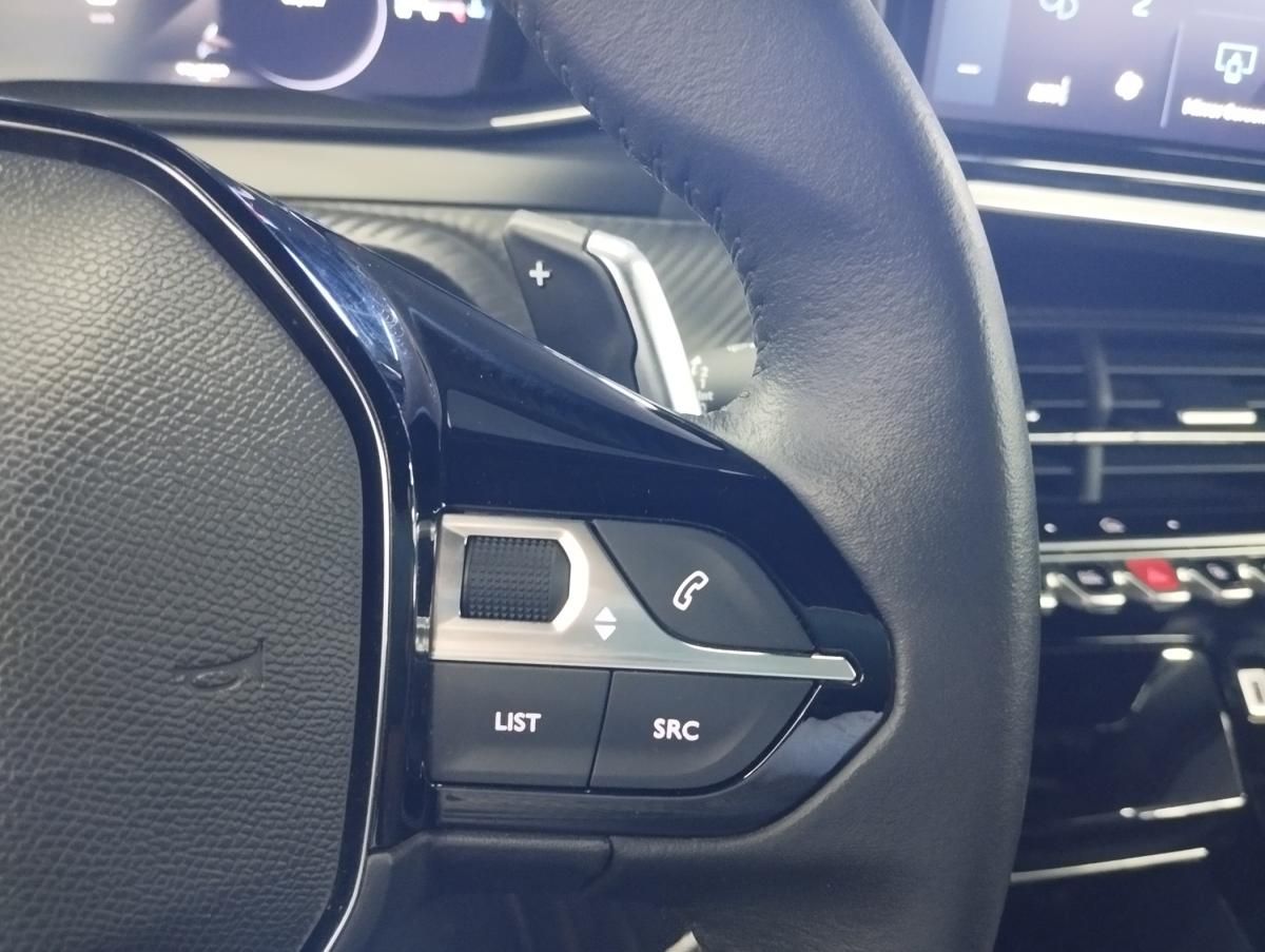 peugeot-2008-2024-gasolina-1199cc