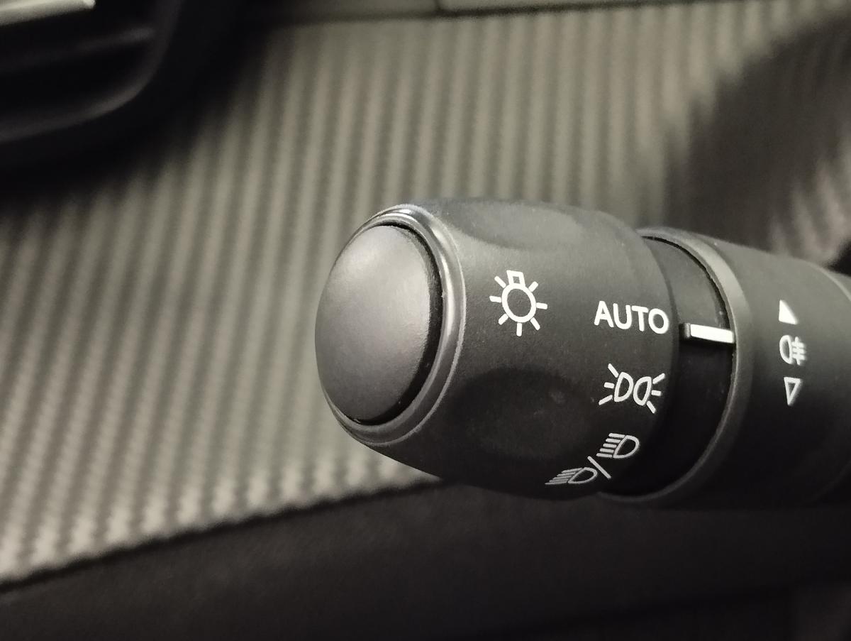 peugeot-2008-2024-gasolina-1199cc