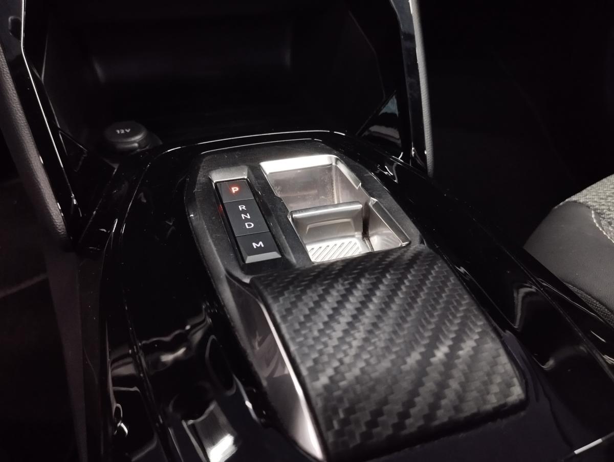 peugeot-2008-2024-gasolina-1199cc