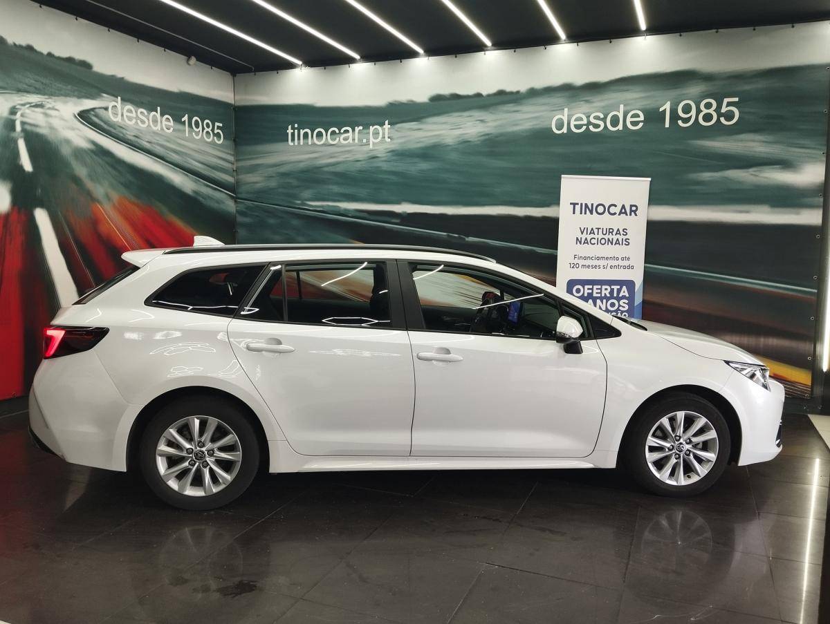 toyota-corolla-2023-hibrido-a-gasolina-1798cc