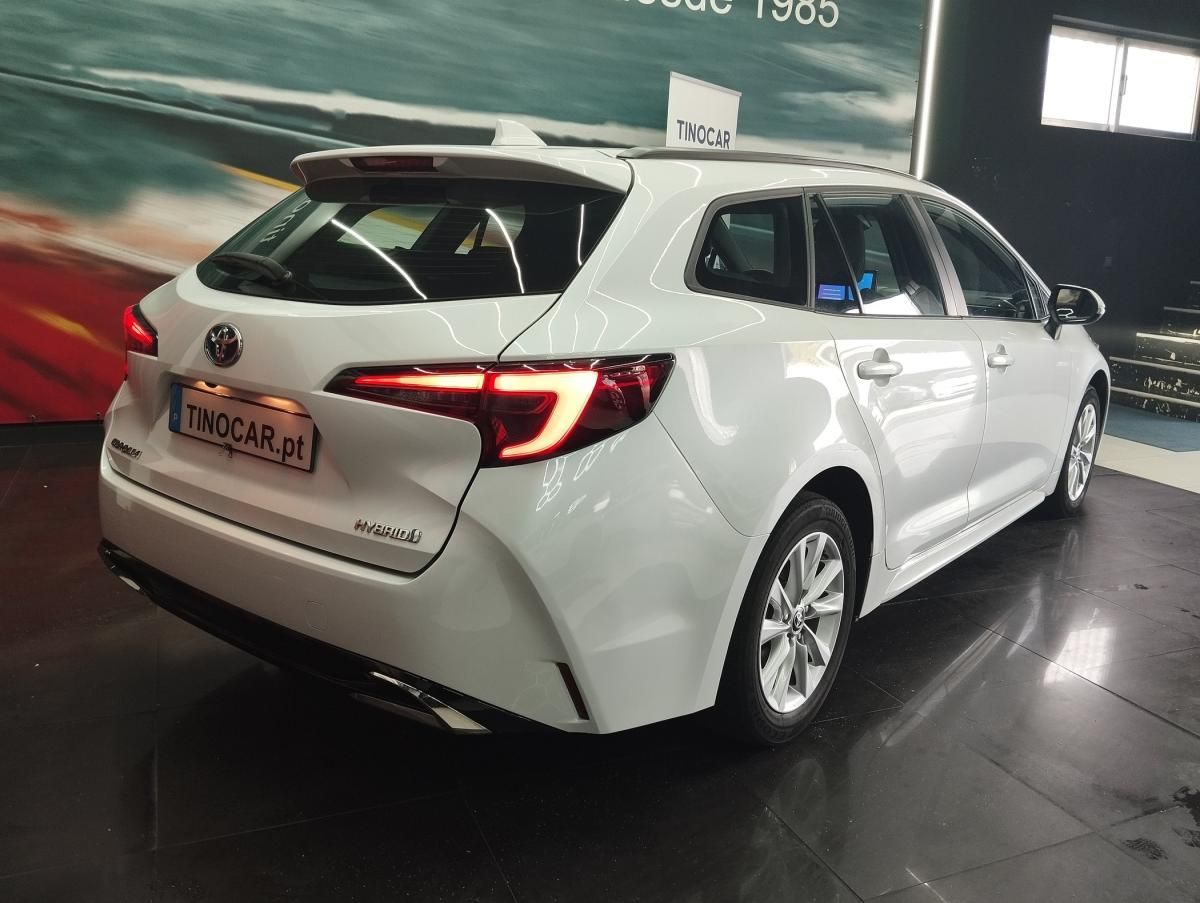 toyota-corolla-2023-hibrido-a-gasolina-1798cc